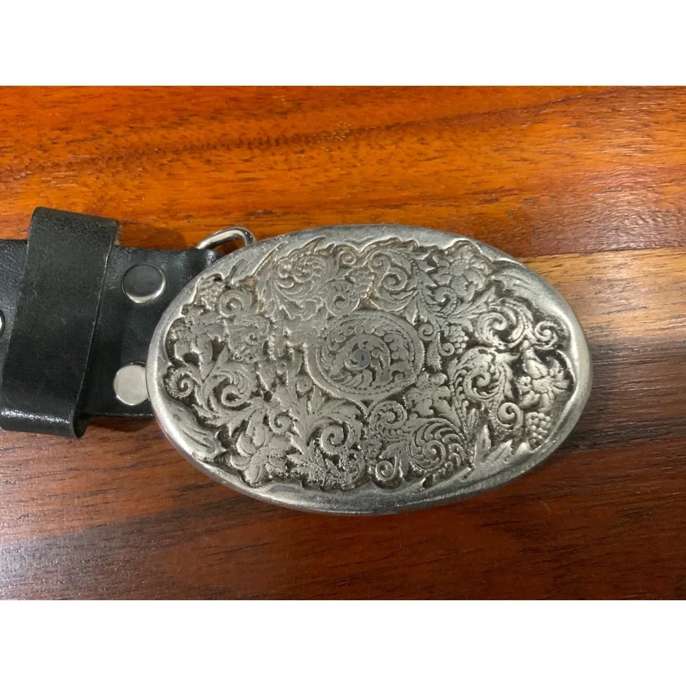 Tevha black leather